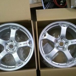 350Z Wheels and tires.