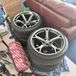 Nismo V1 wheels
All wheels